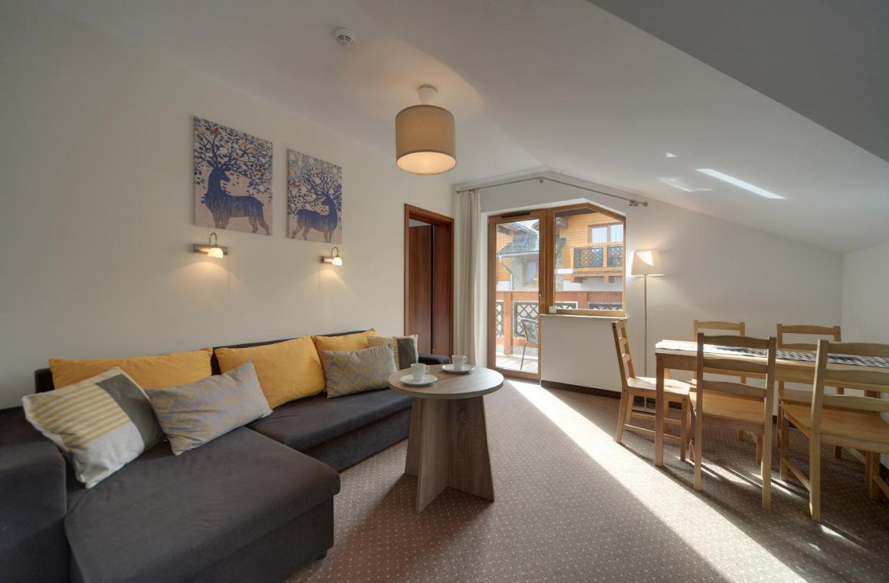 Apartamenty Sun Seasons 24 - Sosnowe シクラルスカ・ポレンバ エクステリア 写真