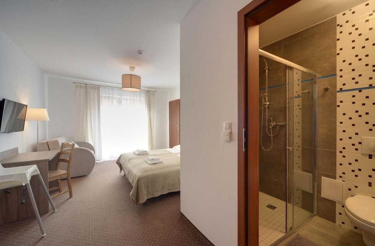 Apartamenty Sun Seasons 24 - Sosnowe シクラルスカ・ポレンバ エクステリア 写真